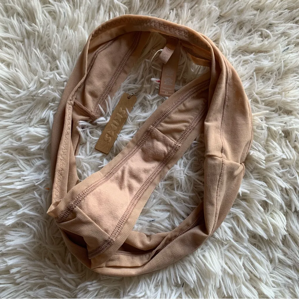 Skims NEW with tags - Image 3