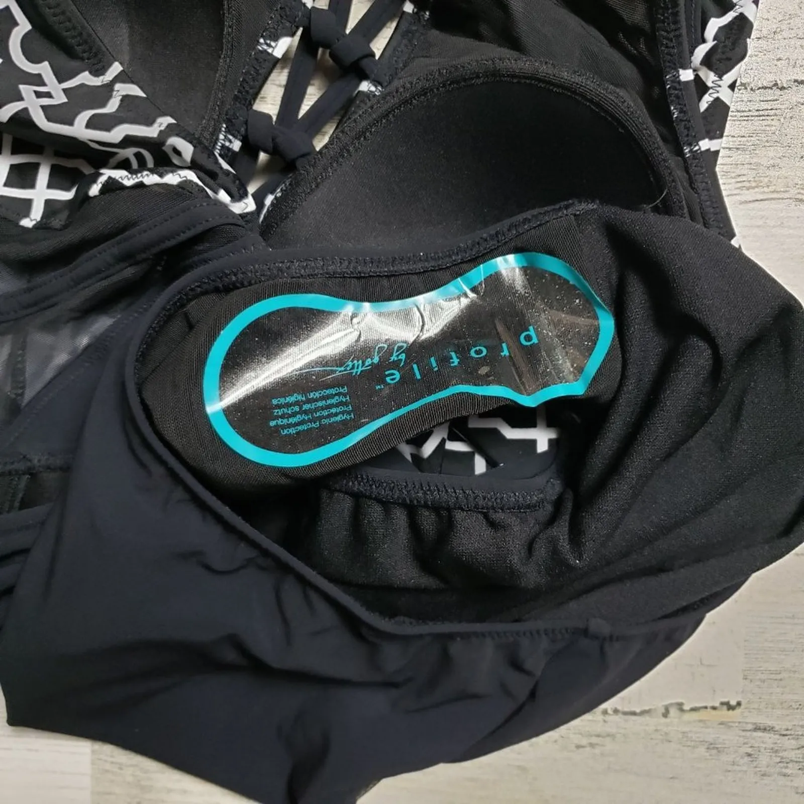 NWT Profile By Gottex Casablanca Lace - Image 9