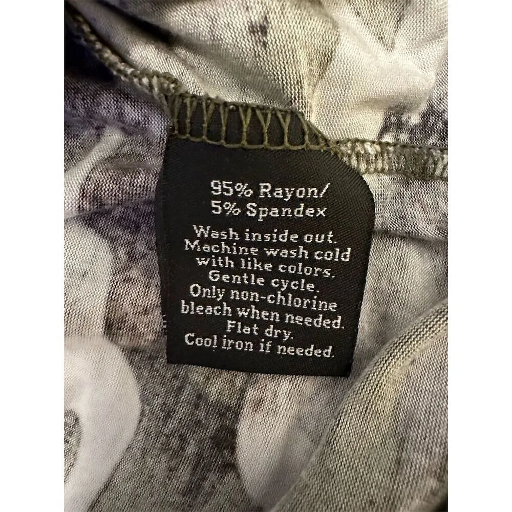 Rock & Republic women’s Camo V-Neck Tee with Pocket Size S - Image 7