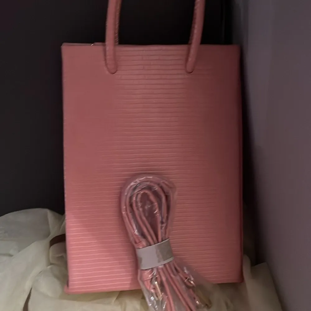 Peach Crossbody/ Tote Bag NWOT Pink - Image 2