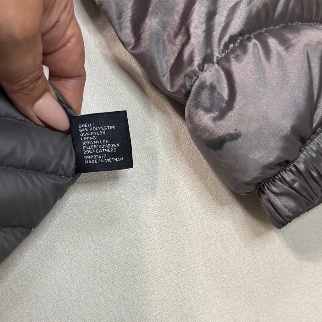 a.n.a Women's Metallic Gray Quilted Puffer Jacket - Image 9