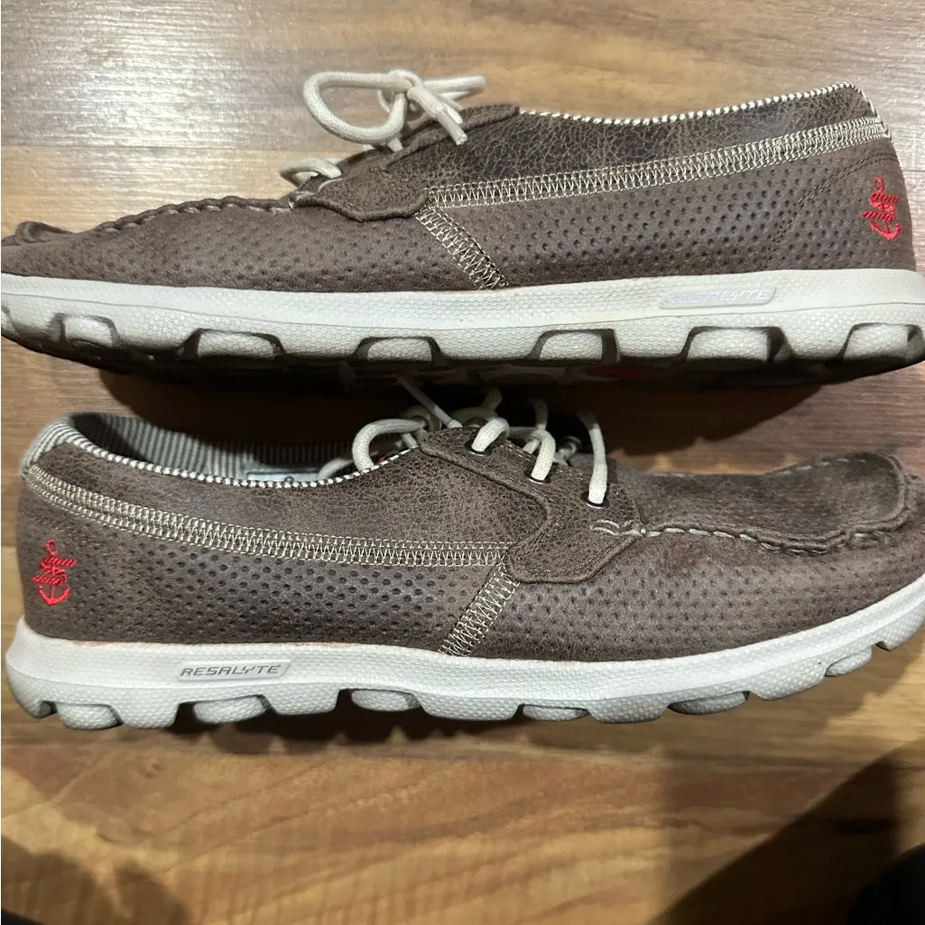 Skechers Red logo and Brown Women's Loafers with Pink Insole - Image 3