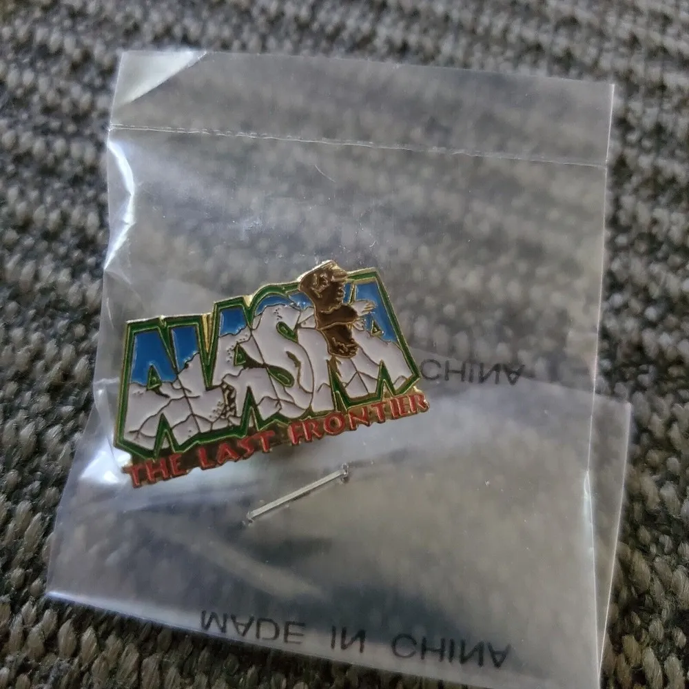 The Last Frontier Alaska State Souvenir Lapel Hat Tie Pin Brooch Badge Eagle New - Image 3