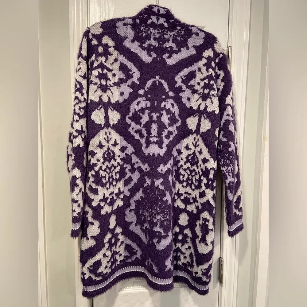 NWOT Serengeti Size XL Purple White Fuzzy Oversized Open Front Long Cardigan - Image 6