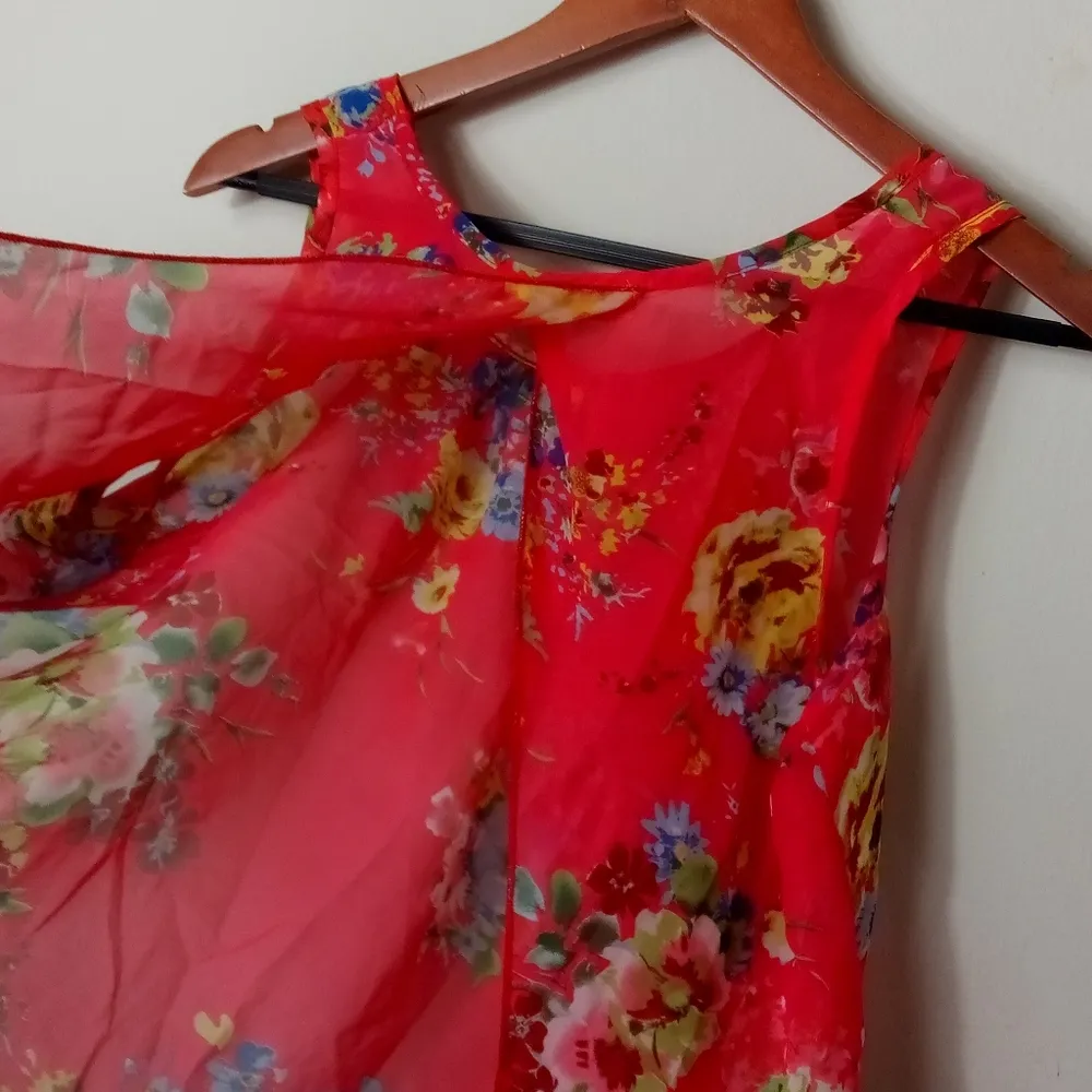 Love J L Red Coral Floral Sleeveless Top - Image 3