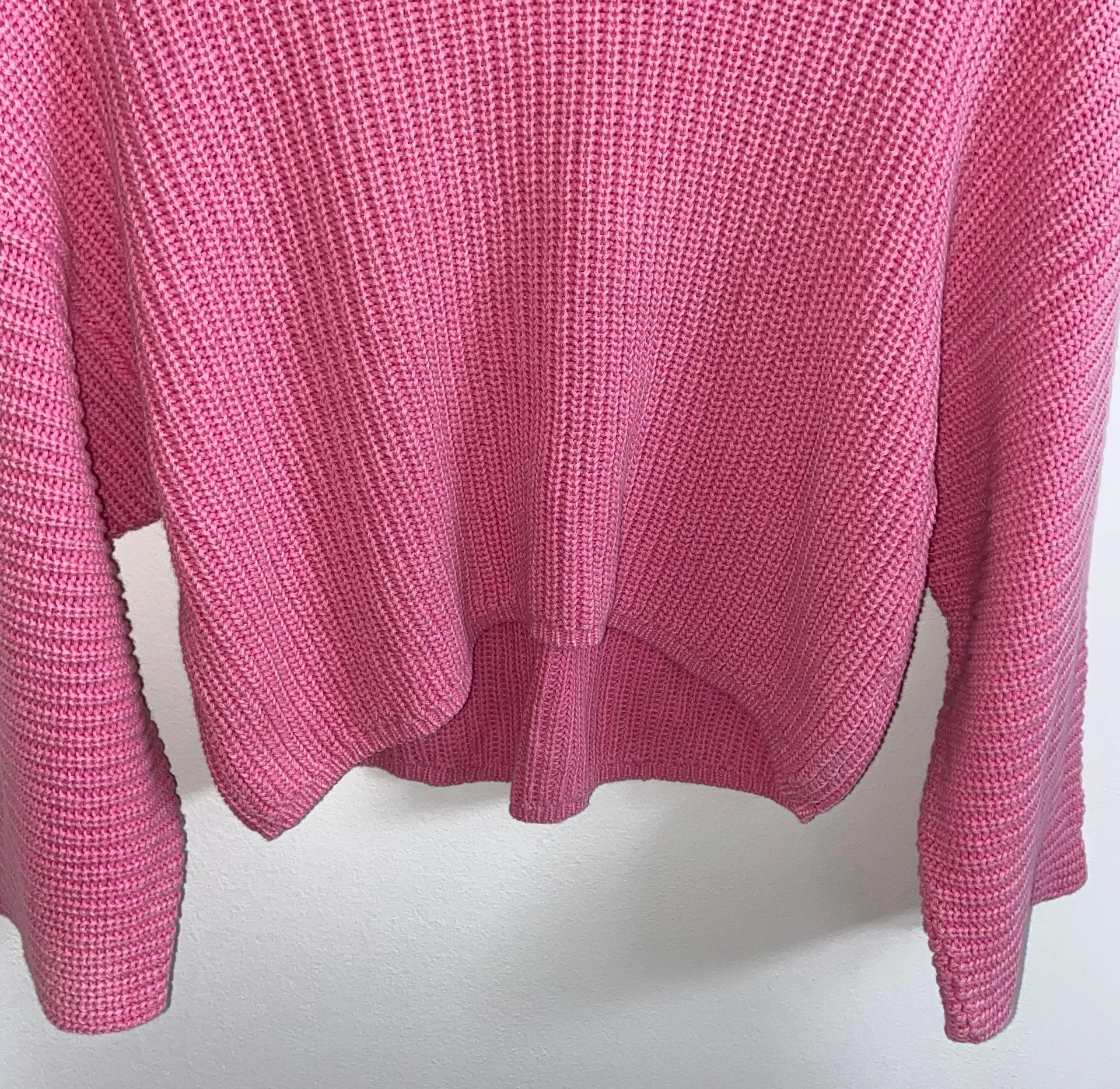 Aerie pink cropped slightly oversized sweater - Image 4