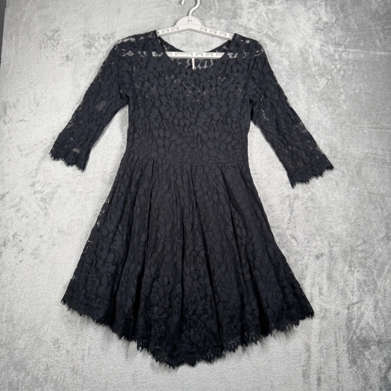 Free People Queens Love Dress Black Lace‎ Fit & Flare Mini 3/4 Sleeve Size 6 - Image 2