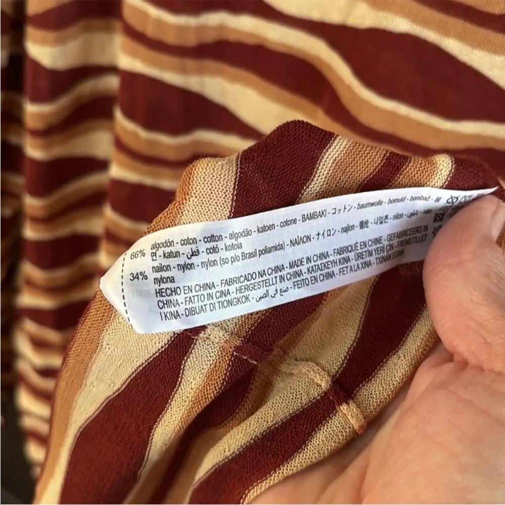 EUC Zara Printed Knit Tunic Dress Limited Edition Size Medium - Image 9