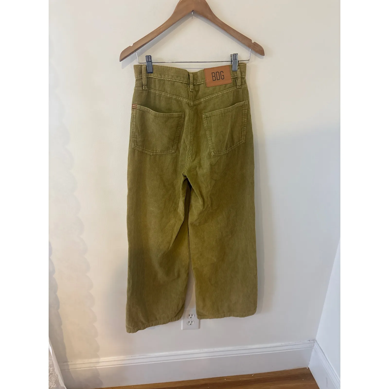 BDG High Wide Corduroy Pants Olive Green Size 27 Cropped Wide Leg - Image 3