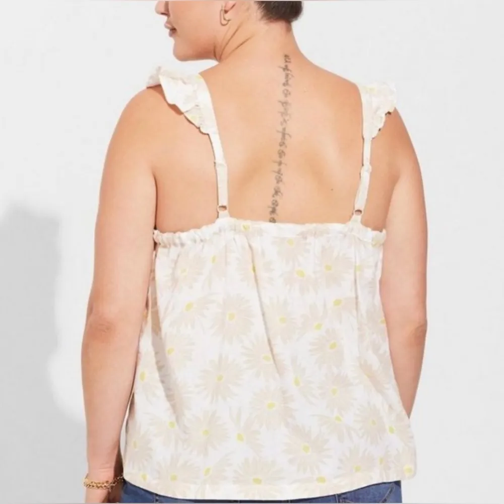 Torrid - Double Gauze Ruffle Button Front Tank Top in Daisy Daydream Size 5 - Image 3