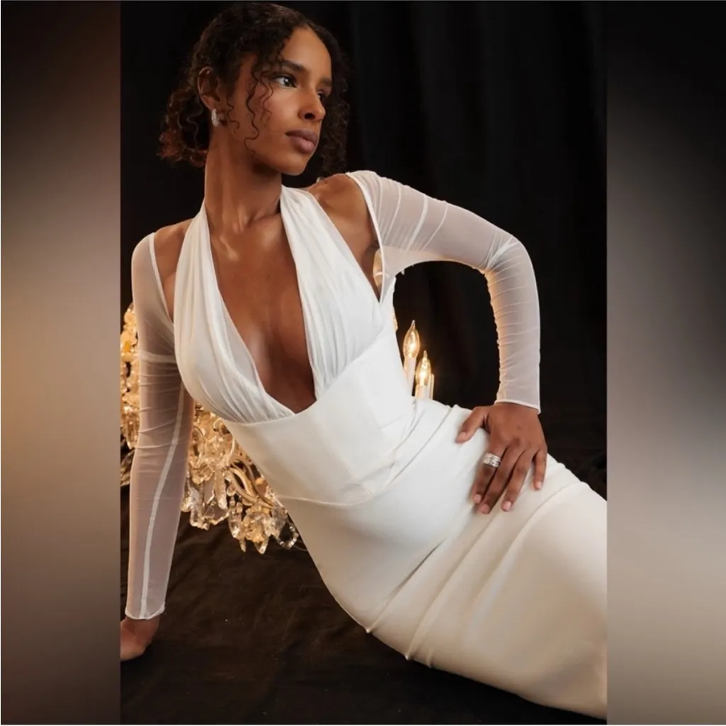 NWOT House of CB Yasmin White‎ Plunge Midi Dress Long Sleeve sz S - Image 2