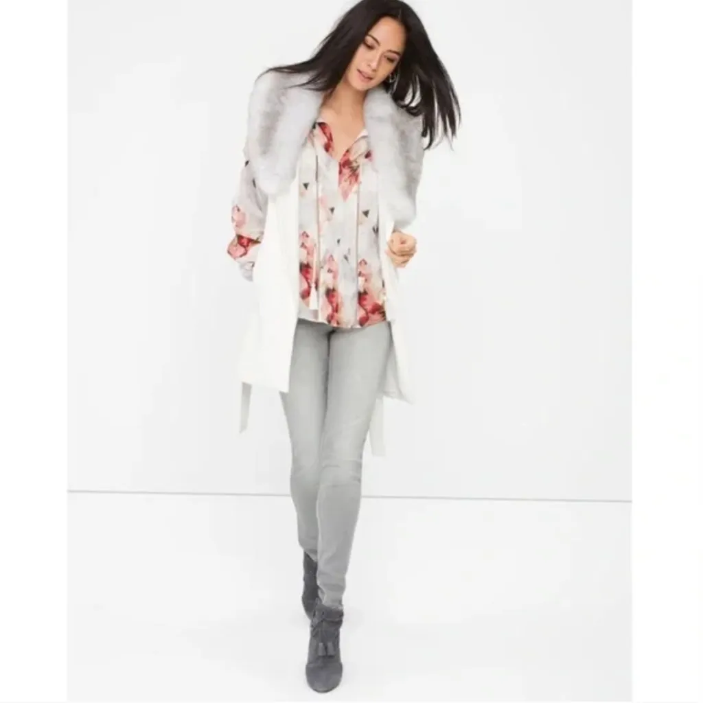 White House Black Market WHBM Petite Zaida White Floral Print Boho Blouse 0P - Image 3