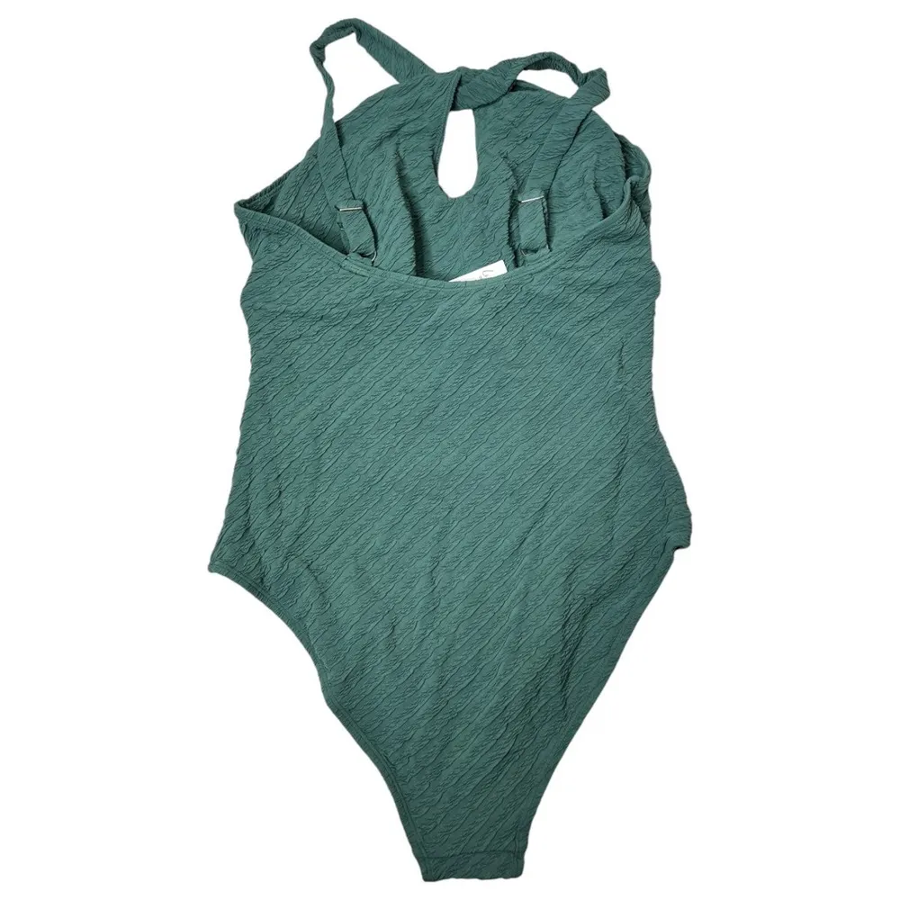 Cupshe Ruched Push-Up Tummy Control One-Piece - Image 7