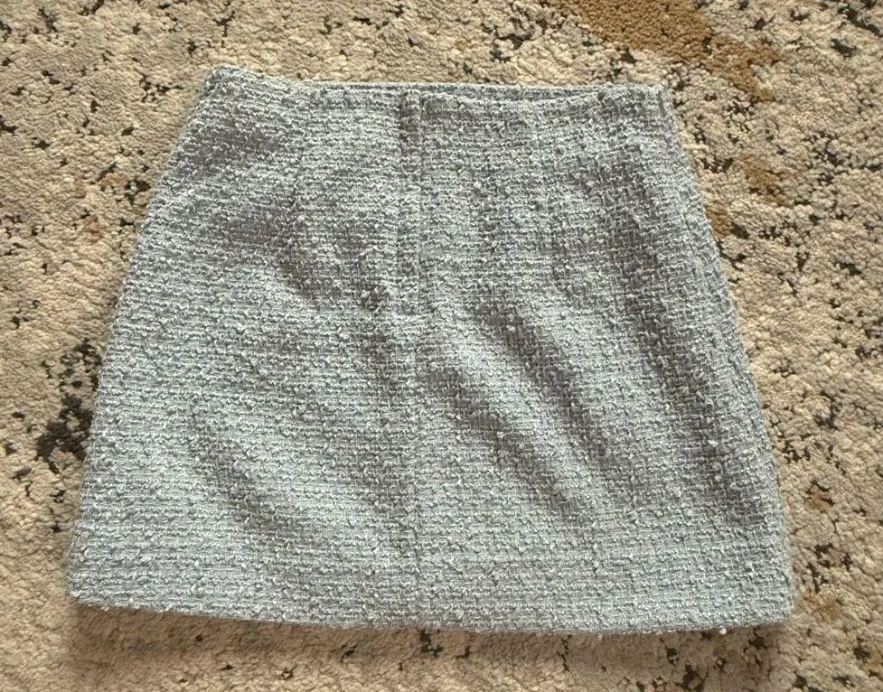 H&M Light Blue Tweed Skirt - Image 4