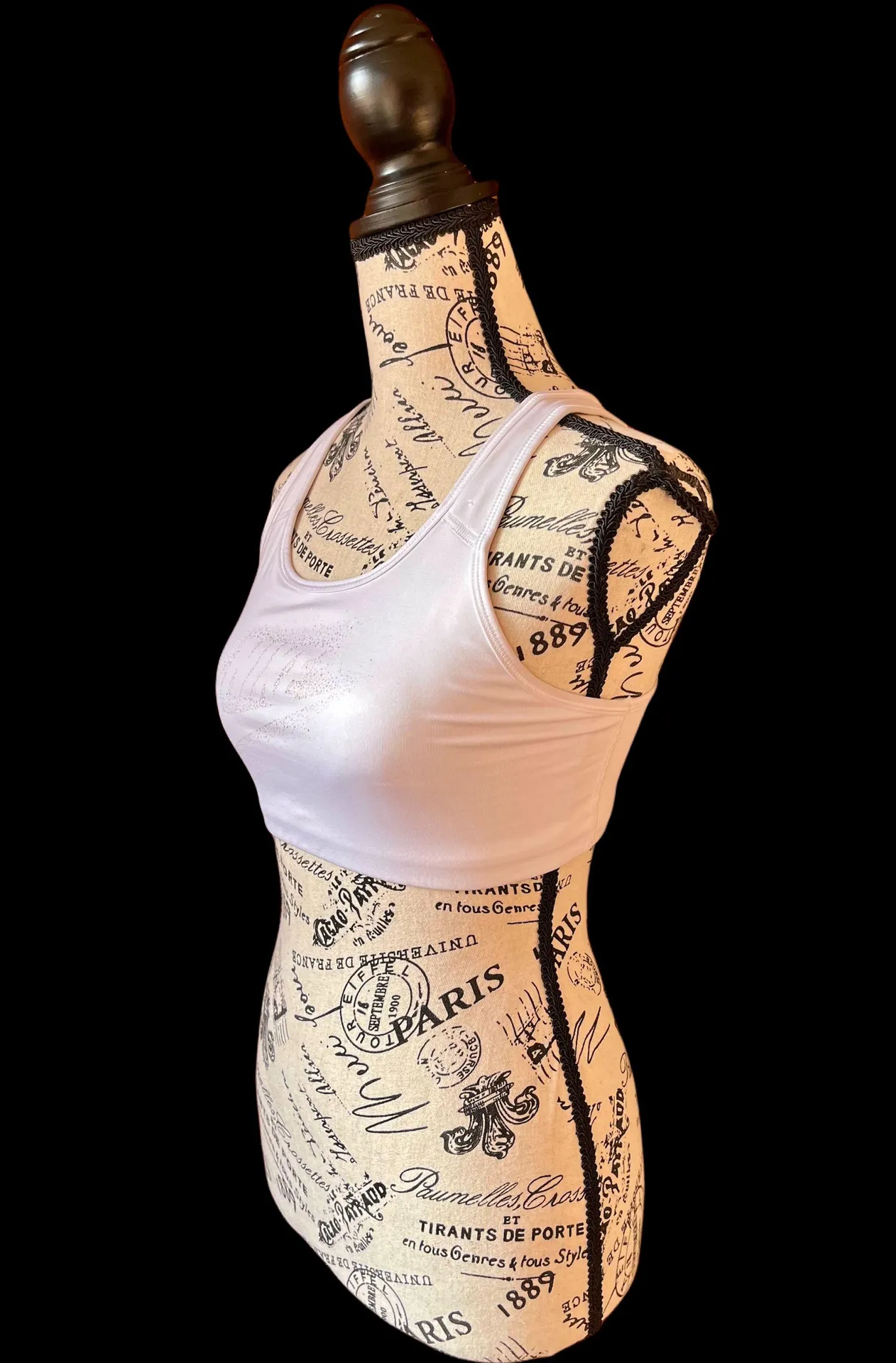 Dri Fit White Pullover Sports Bra M - Image 2