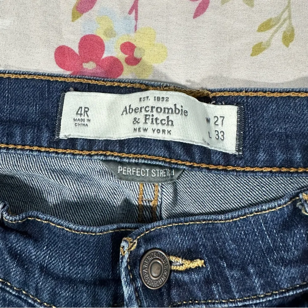 Dark Wash Denim Ripped Jeans - Image 5