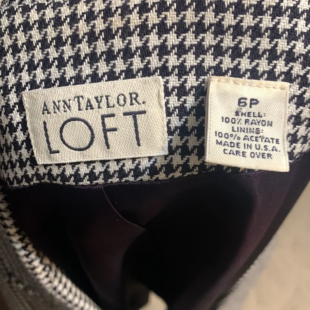 Size 6P Ann Taylor Loft houndstooth long blazer - Image 4
