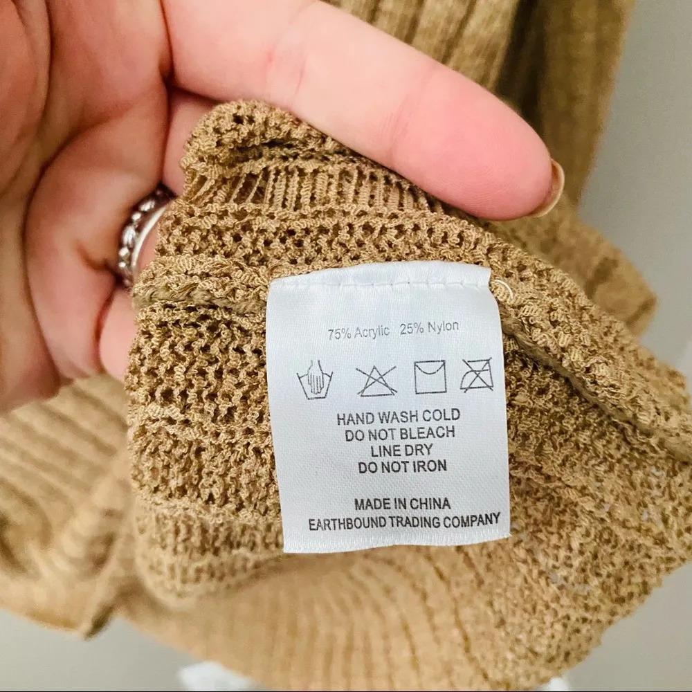 EARTHBOUND V-Neck Sweater Tan Sz Small - Image 5