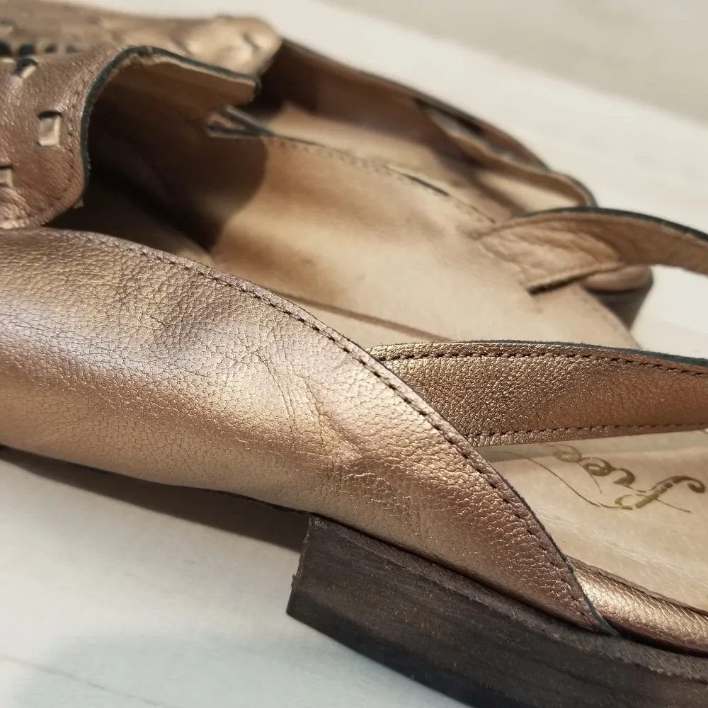 {6.5/37} Free People Bakersfield Slingback Mule In Bronze Metallic - Image 10