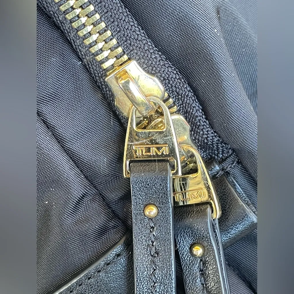 Tumi Black Women's Briefcase with Gold Accents - Image 15