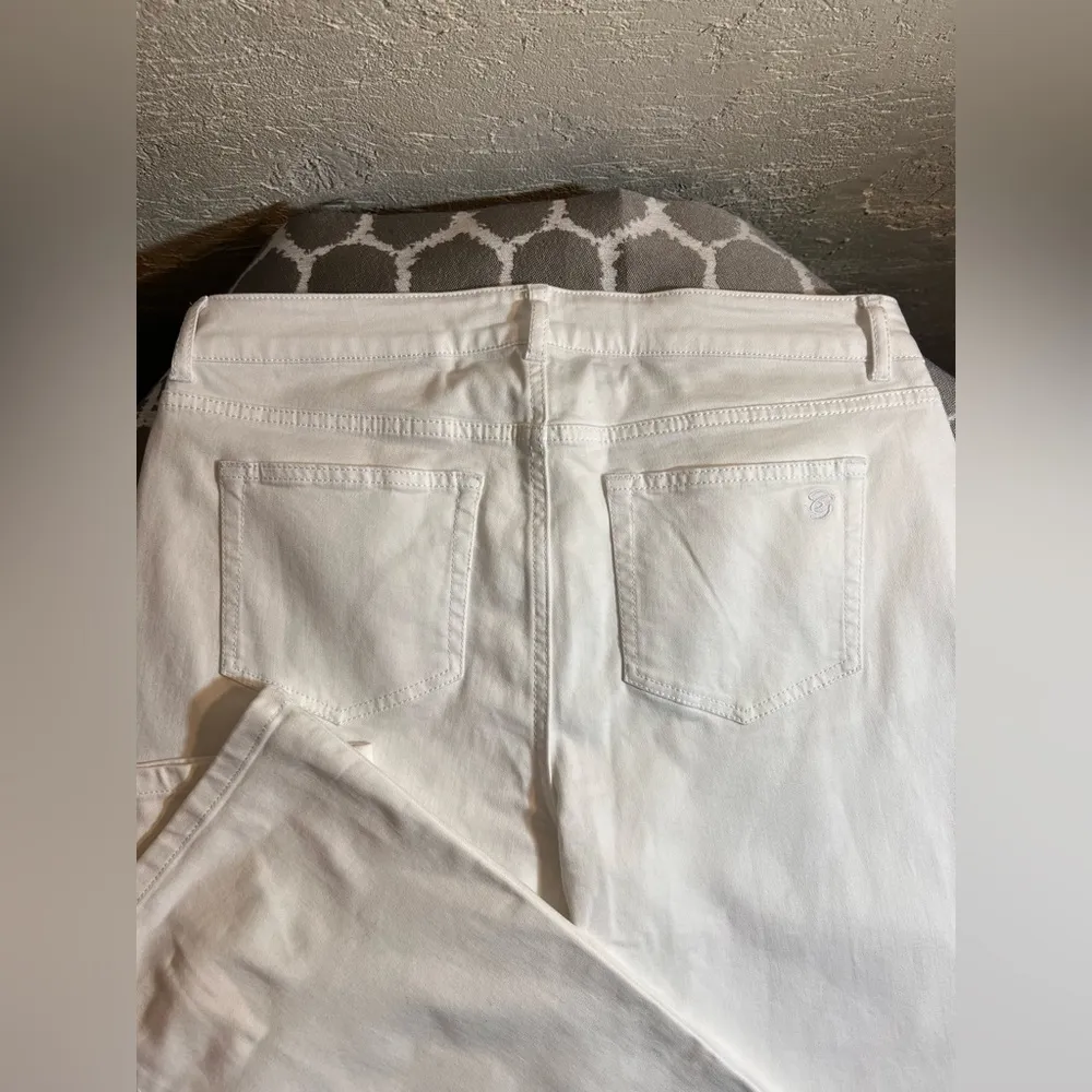Susan Graver White Boot Cut Jeans Classic Style - Image 9