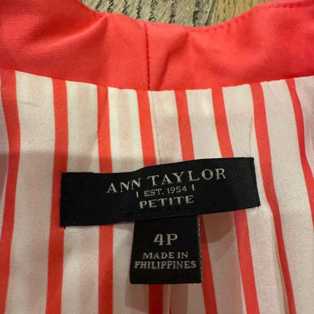 Ann Taylor Pink Cropped Blazer - Image 6