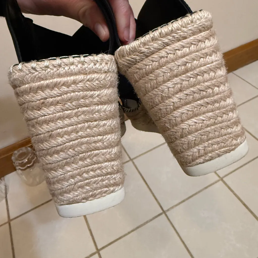 Vince Camuto | Black and White Wedge Sandals size 9.5 - Image 9