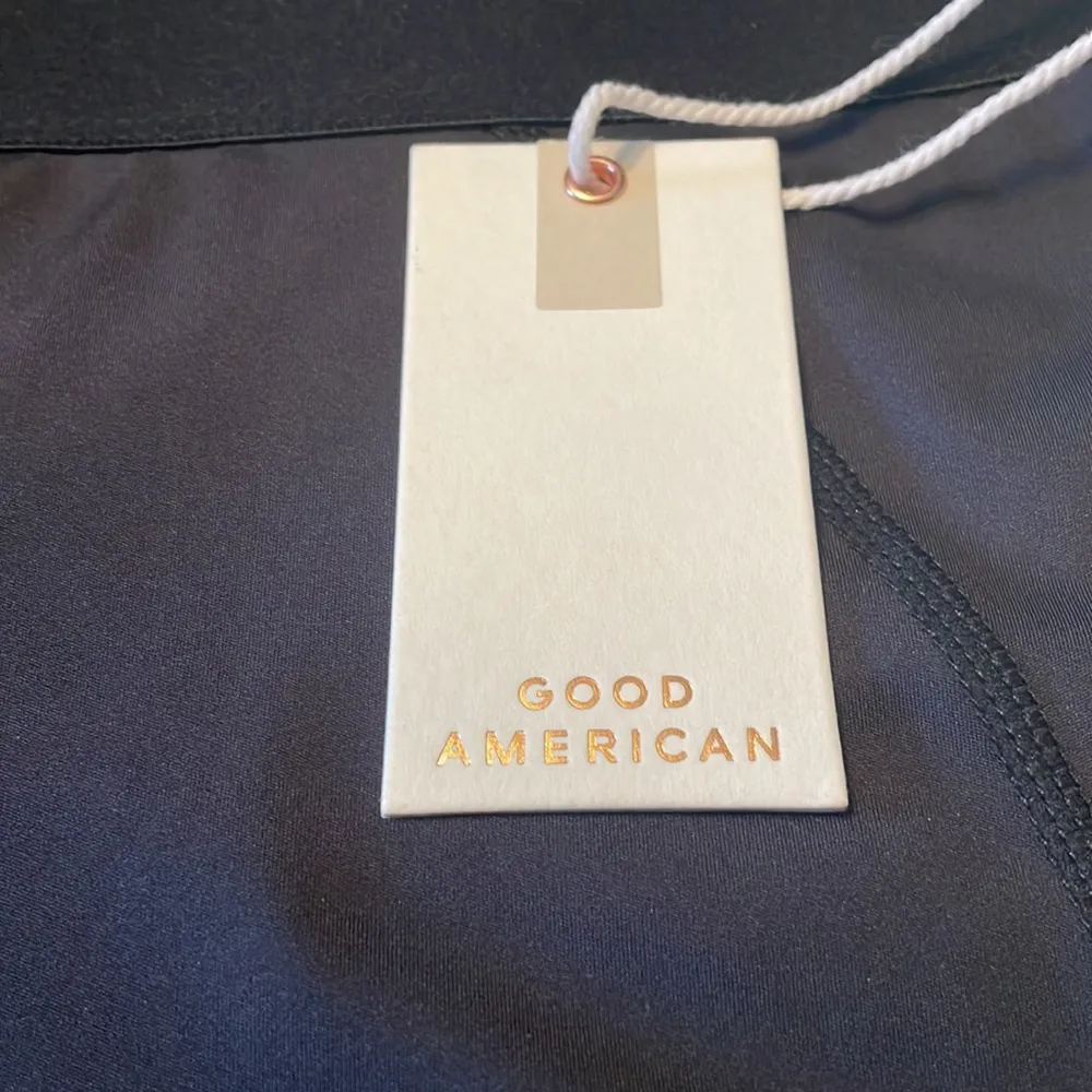 Good American bike short size 3 - Image 2