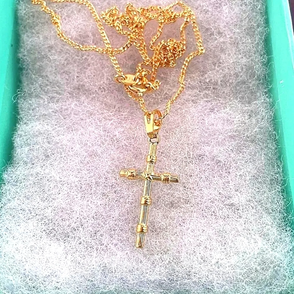 Unisex 18k Gold Filled Cross Pendant Necklace, 18”‎ - Image 2