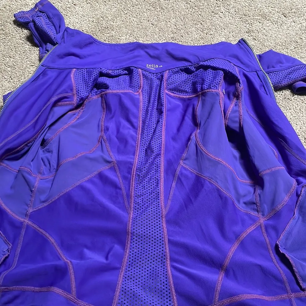 - Zella zippered workout jacket with mesh in Purple size L - Image 10