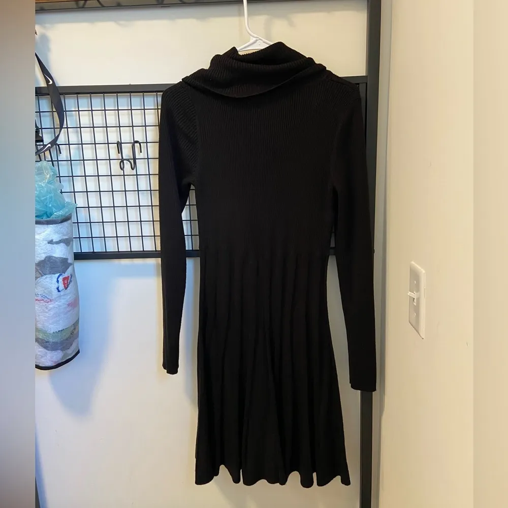Calvin Klein women’s sweater dress —‎ medium - Image 6