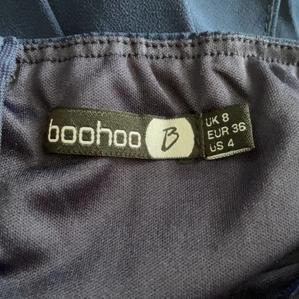 Boohoo CHIFFON PLEATED PLUNGE MAXI BRIDESMAID DRESS - Image 6