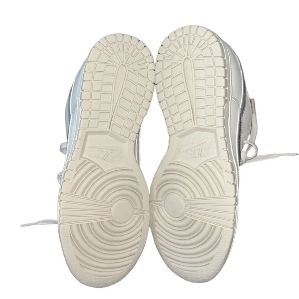 Nike Dunk Low Top White Women's Sneakers(Size 7.5) - Image 4