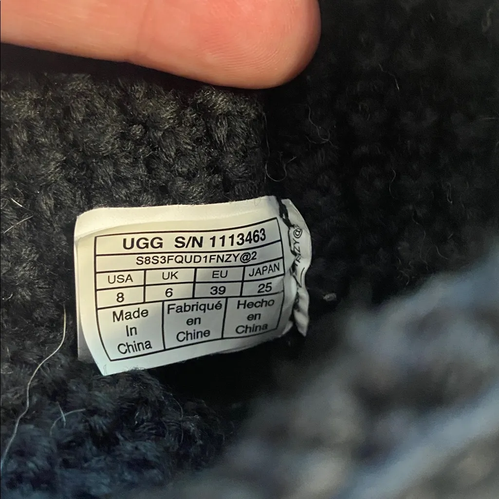 UGG Black Knit Cuff Winter Boots size 8 condition is very good see all photos - Image 10