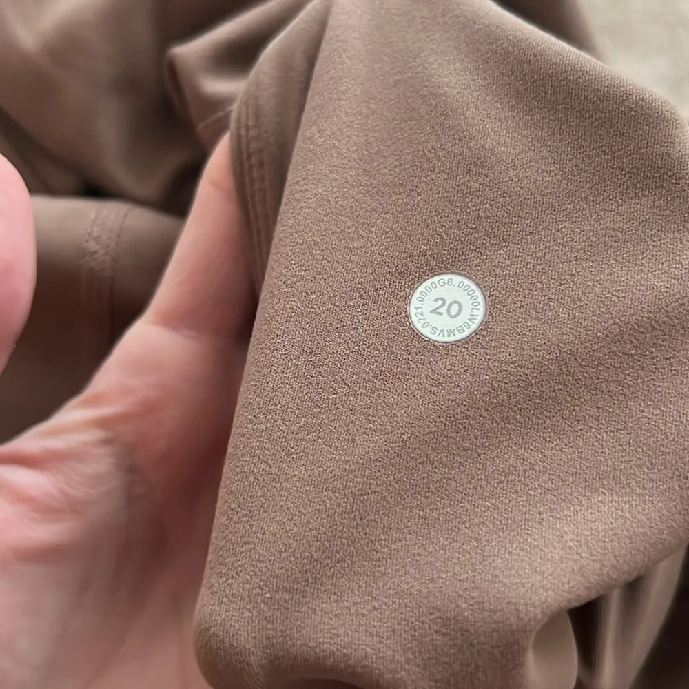 Lululemon Like New Align Wide Leg Crop - Image 7