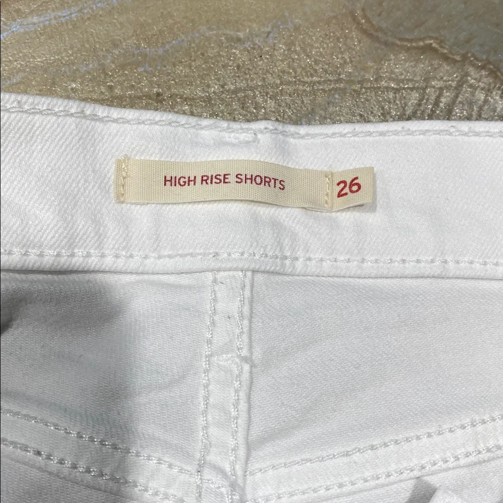 LEVIS High Rise White Cut OFF SHORTS Women’s 26 (See all the pics) - Image 6