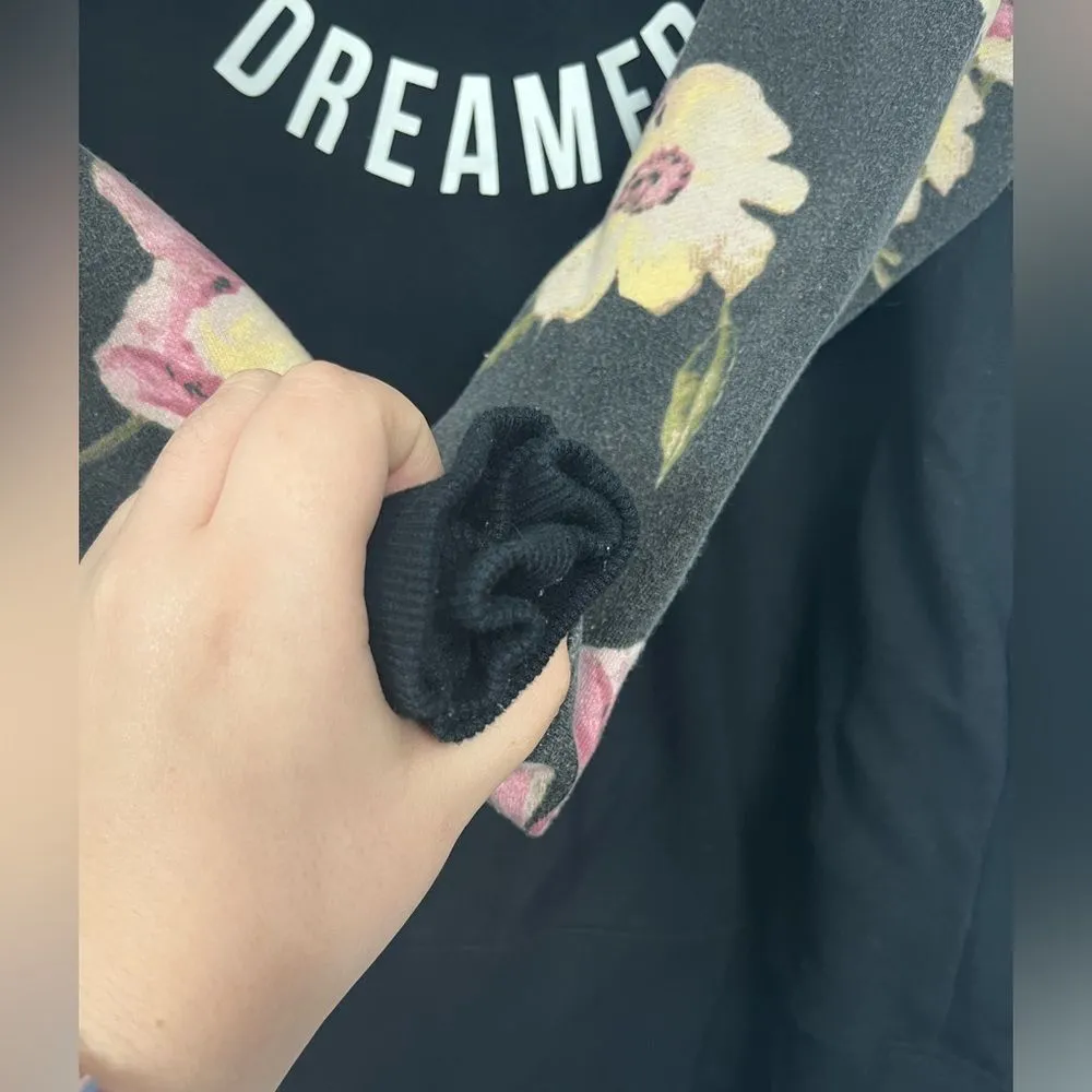 Kendall & Kylie Small Dream on California Floral Sleeved Sweatshirt Size Small - Image 4