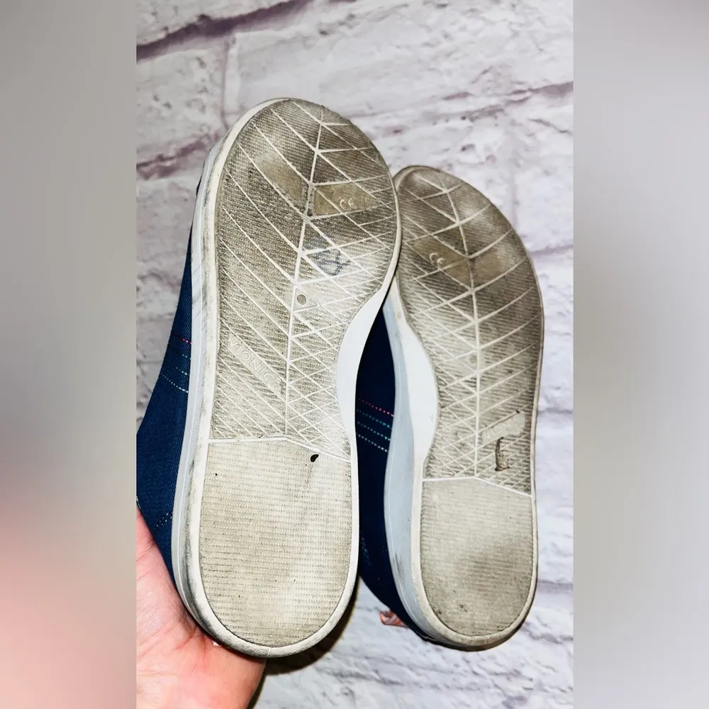 VIONIC Sneakers Stinson Beach Style sz 7 - Image 7