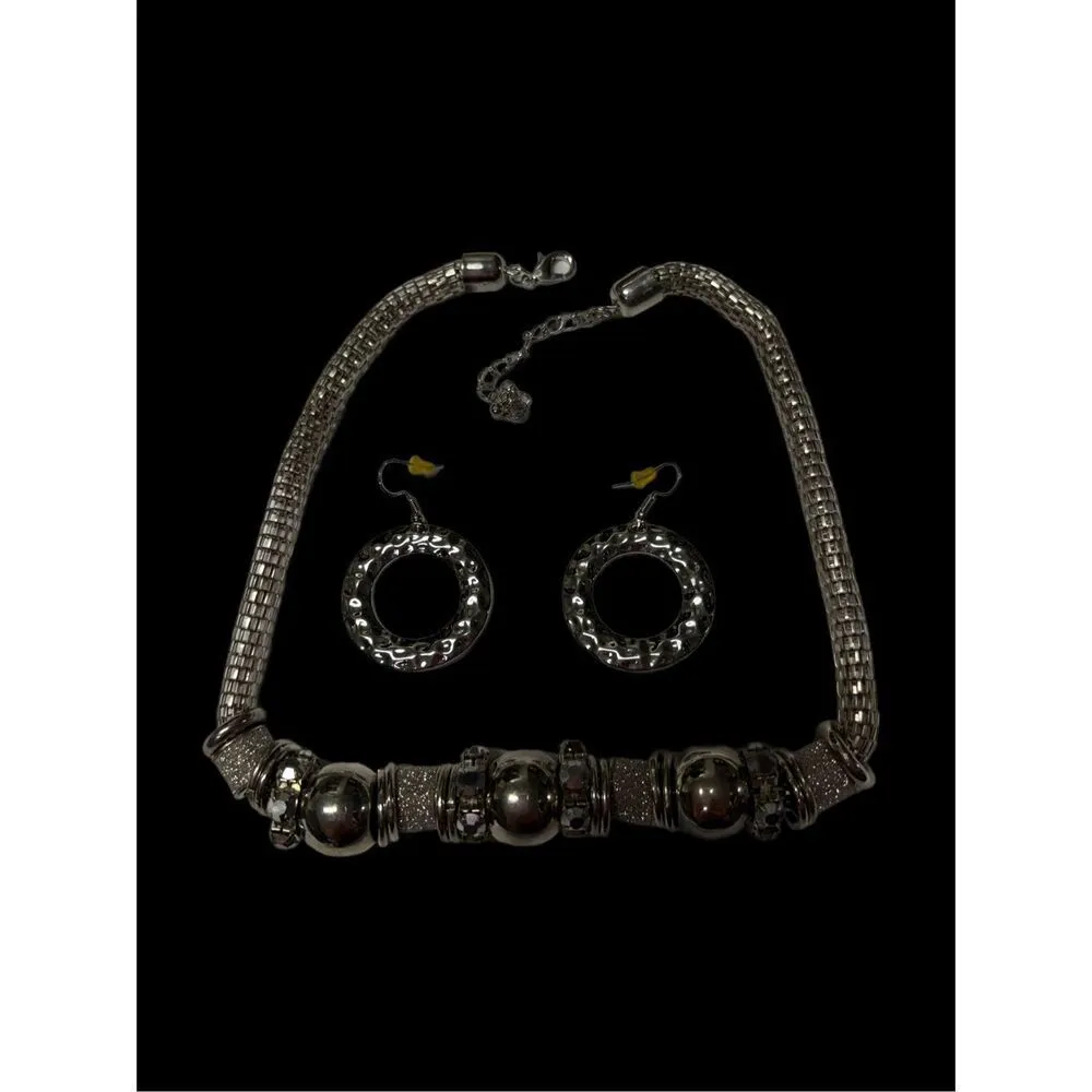 Vintage silver lightweight chunky necklace and earrings set Silver - Image 3