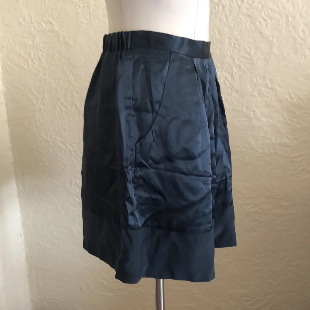 Anthropologie Graham & Spencer Dark Blue Satin Silk Mini Skirt Small - Image 6