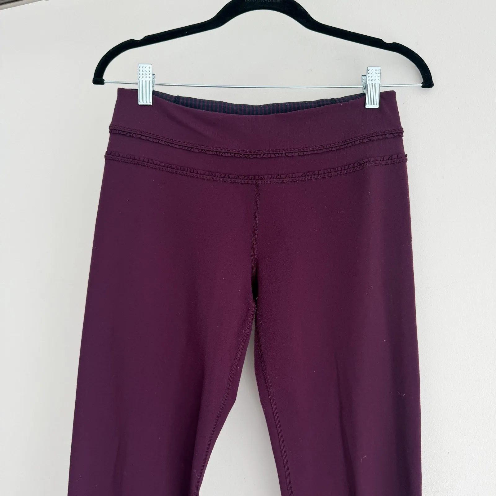 Lululemon Pants Womens Small Plum Groove Flare Low Rise Ruffle Luon Yoga Gym Y2K Purple - Image 6