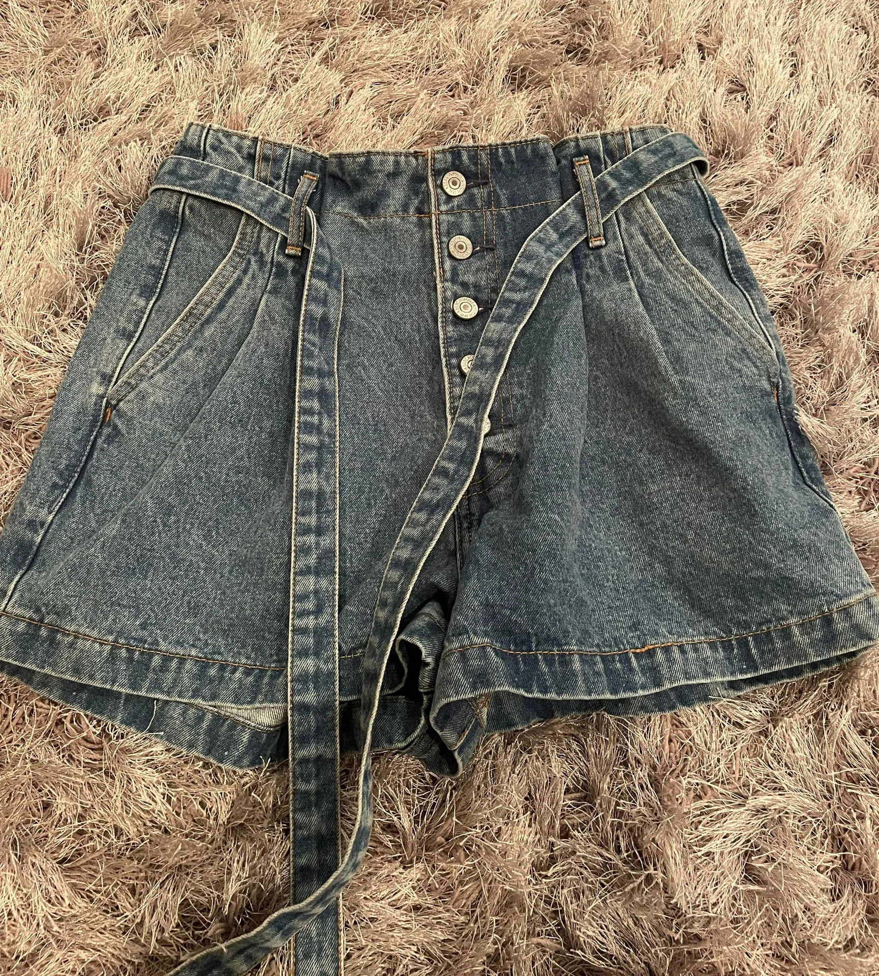 Paper Bag Waist Shorts - Image 2
