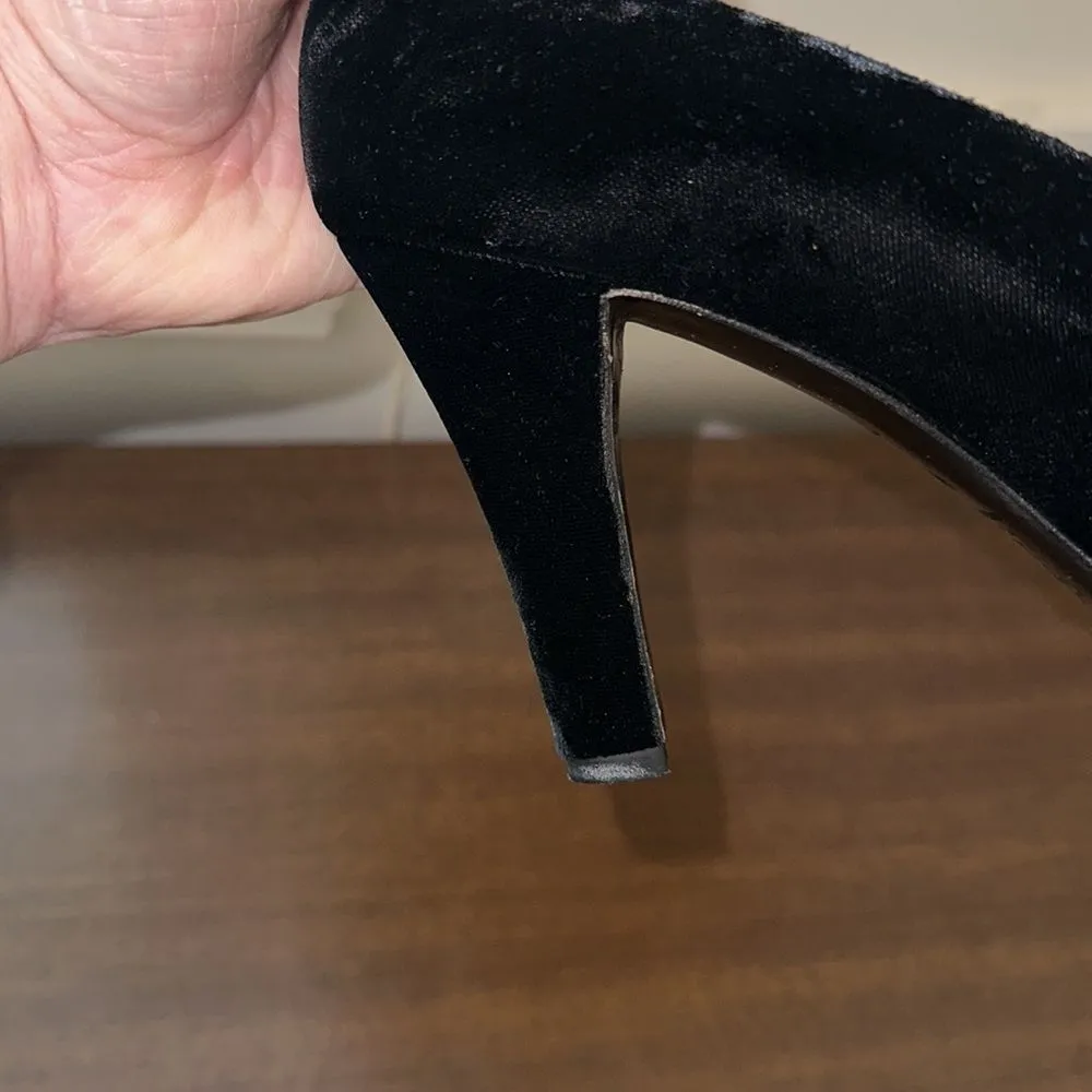 Yves Saint Laurent Suede Heels, Size 7.5 Black - Image 8