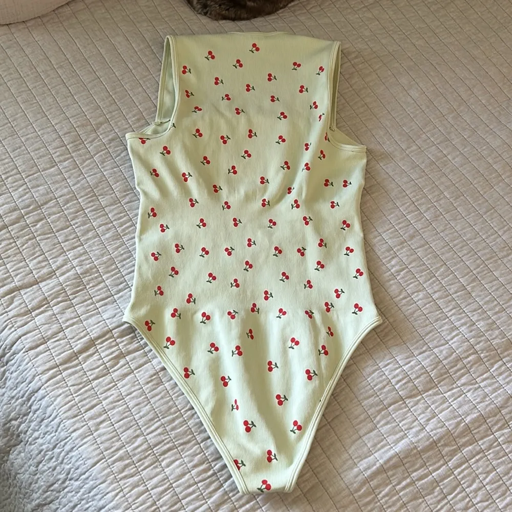 OQQ large light tan cherry, print, cute ribbed seamless, comfy bodysuit tank top Red - Image 8