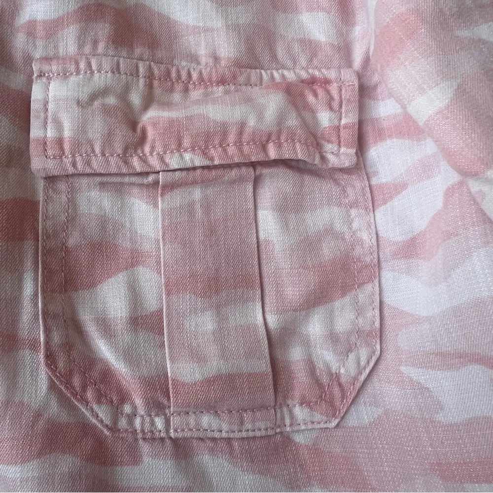 American Eagle Outfitters Pink Camo Button Down Shirt Size Large D7 - Image 5