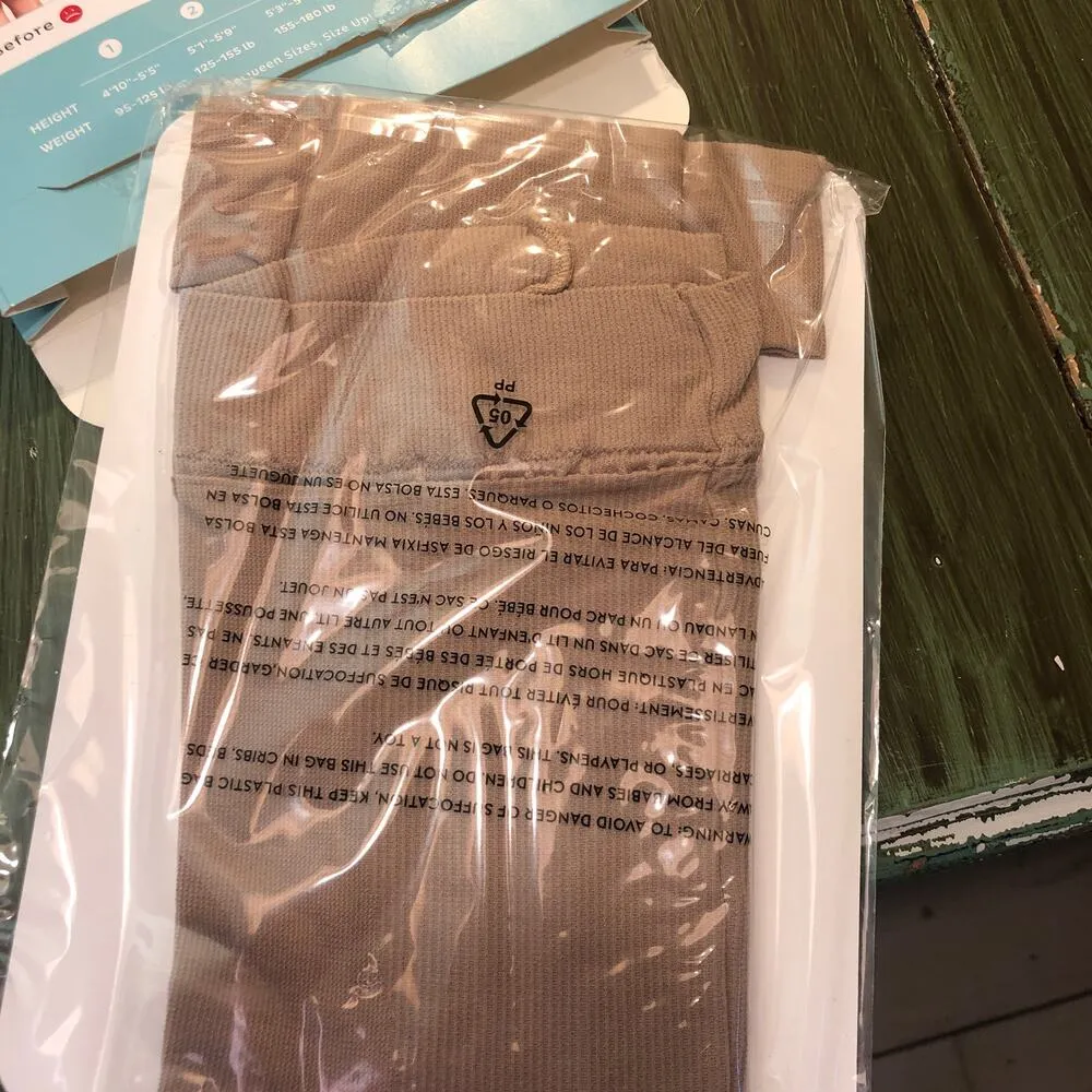 Assets by Spanx NEW Women's Nude Shaping Short Size 3 or 155 - Image 4