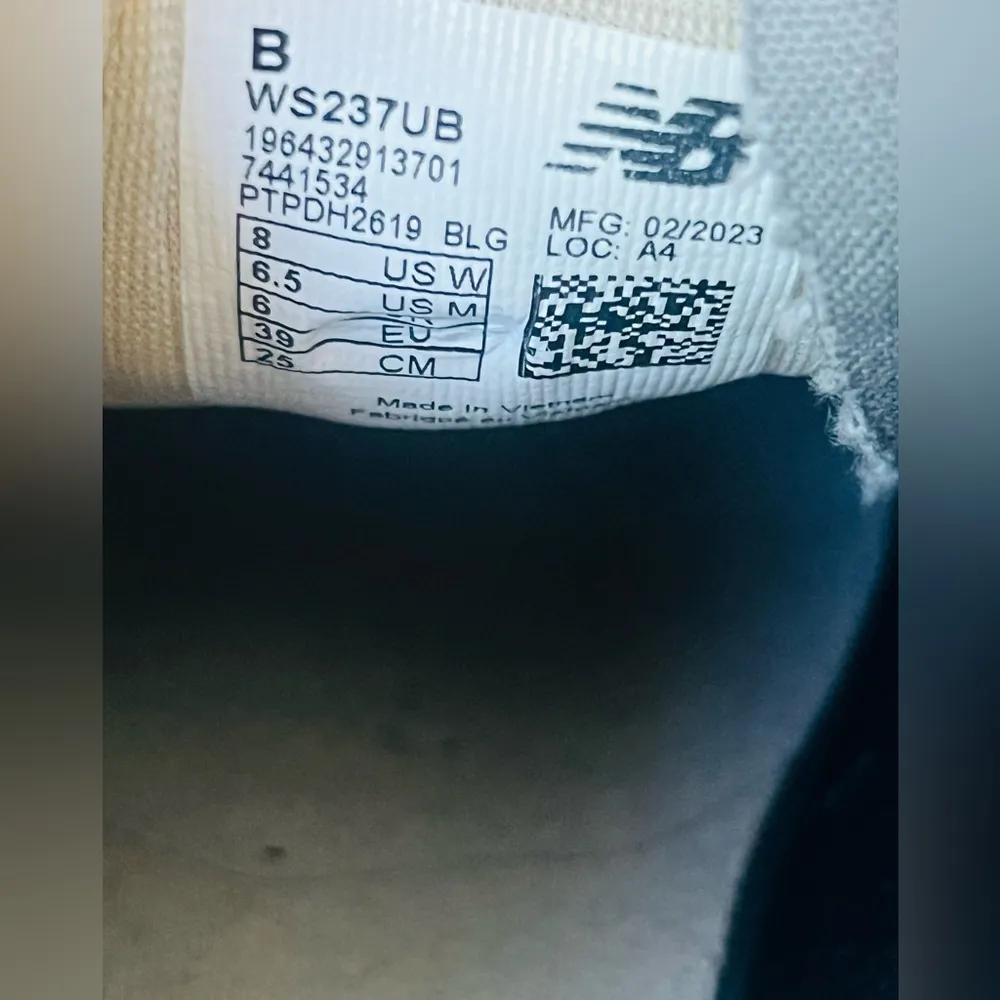 New Balance used Unisex 237 Fashion  Sneakers Size in Men's 6.5 & Women’s size 8 - Image 10