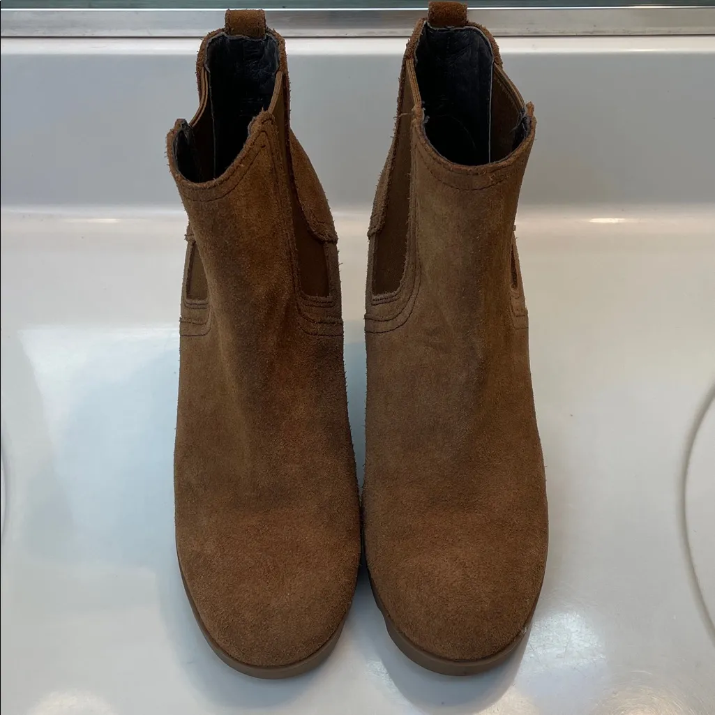 Sorel Women’s Joan Uptown Suede Chelsea Brown Stacked Slip-On Wedge Boots - Image 4