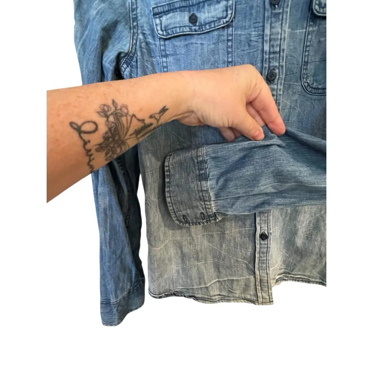 American Eagle Denim Long Sleeve Button Front Shirt Women’s Size Medium - Image 7