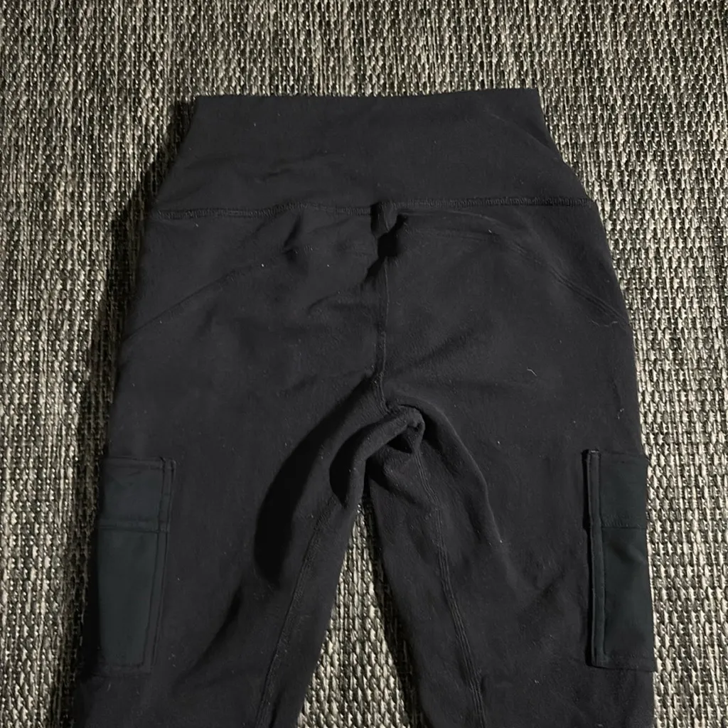 Alo yoga High-Waist Cargo Legging - Image 3